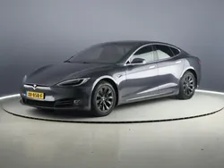 Grijs Gebruikt 2018 Tesla Model S Sedan | € 32.950 (Eerlijke prijs)