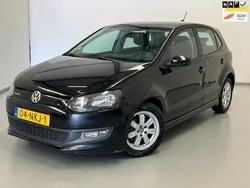 Zwart, metallic lak Gebruikt 2010 VW Polo Hatchback | € 2.450 (Eerlijke prijs)