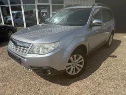 Grijs, metallic lak Gebruikt 2012 Subaru Forester Premium SUV | € 12.950 (Eerlijke prijs)