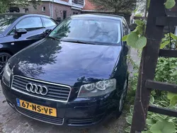 Blauw Gebruikt 2004 Audi A3 Attraction Hatchback | € 2.300 (Duur)