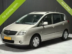 Grijs Gebruikt 2004 Toyota Corolla Verso Sol MPV | € 5.999 (Duur)