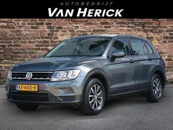 Grijs, metallic lak Gebruikt 2016 VW Tiguan Comfortline SUV | € 17.945 (Eerlijke prijs)