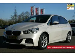 Wit Gebruikt 2017 BMW 225 Active Tourer Executive MPV | € 17.450 (Eerlijke prijs)