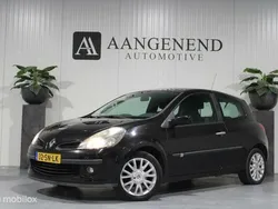 Zwart Gebruikt 2006 Renault Clio II Authentique Hatchback | € 1.495 (Eerlijke prijs)