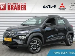 Zwart, metallic lak Gebruikt 2023 Dacia Spring Essentiel Hatchback | € 16.900 (Iets duurder)