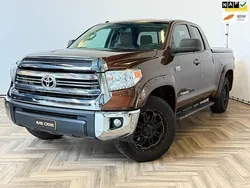 Bruin Gebruikt 2017 Toyota Tundra Pickup | € 39.500