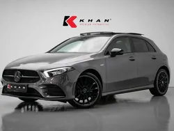 Grijs, metallic lak Gebruikt 2022 Mercedes A250 AMG line Hatchback | € 35.950 (Iets duurder)