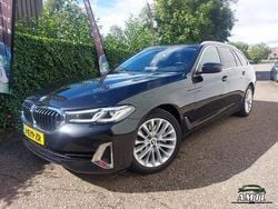 Zwart Gebruikt 2020 BMW 520 Executive Stationwagen | € 29.900 (Duur)