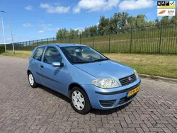 Blauw Gebruikt 2003 Fiat Punto Dynamic Hatchback | € 1.750 (Eerlijke prijs)