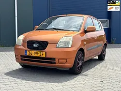 Oranje Gebruikt 2004 Kia Picanto LX Hatchback | € 999 (Goede deal)
