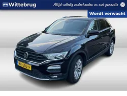Zwart Gebruikt 2018 VW T-Roc Style SUV | € 16.950 (Eerlijke prijs)