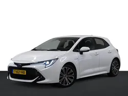 Wit Gebruikt 2019 Toyota Corolla Style Hatchback | € 22.950 (Eerlijke prijs)