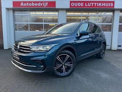 Blauw (metallic) Gebruikt 2021 VW Tiguan Elegance SUV | € 31.945 (Goede deal)