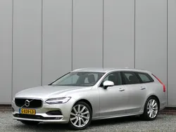 Grijs, metallic lak Gebruikt 2019 Volvo V90 Momentum Stationwagen | € 27.999 (Super prijs)