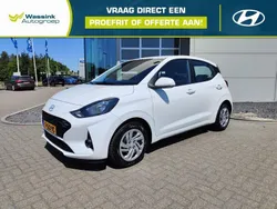 Wit Gebruikt 2023 Hyundai i10 Comfort Hatchback | € 14.940 (Eerlijke prijs)