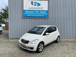 Wit, metallic lak Gebruikt 2011 Mercedes A160 Business MPV | € 7.950 (Duur)