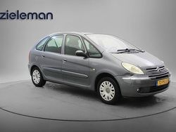 Grijs Gebruikt 2004 Citroën Xsara Picasso MPV | € 1.345 (Eerlijke prijs)