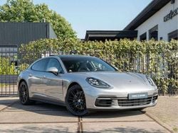 Grijs Gebruikt 2019 Porsche Panamera Sport Sedan | € 74.950 (Super prijs)