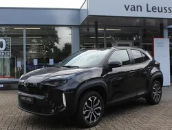 Gebruikt 2024 Toyota Yaris Hybrid Style | € 30.489 (Iets duurder)