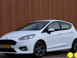 Wit Gebruikt 2018 Ford Fiesta ST-Line Hatchback | € 14.940 (Eerlijke prijs)