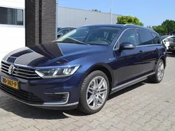 Blauw Gebruikt 2016 VW Passat GTE Stationwagen | € 9.900 (Super prijs)
