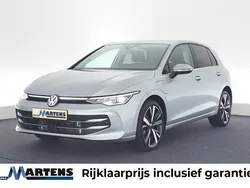 Zilver Nieuw 2025 VW Golf VIII Edition Hatchback | € 42.949 (Eerlijke prijs)