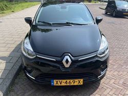 Zwart Gebruikt 2019 Renault Clio IV LIMITED Hatchback | € 8.000 (Eerlijke prijs)