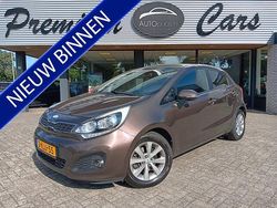 Bruin Gebruikt 2013 Kia Rio Plus Hatchback | € 10.925 (Eerlijke prijs)