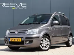Grijs, metallic lak Gebruikt 2010 Fiat Panda Emotion Hatchback | € 4.450 (Eerlijke prijs)