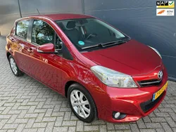 Rood Gebruikt 2013 Toyota Yaris Hatchback | € 9.995 (Goede deal)