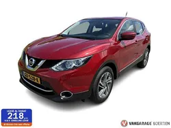 Rood Gebruikt 2015 Nissan Qashqai Acenta SUV | € 13.450 (Eerlijke prijs)