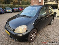 Zwart Gebruikt 1999 Toyota Yaris Hatchback | € 450 (Super prijs)
