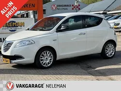 Wit Gebruikt 2012 Lancia Ypsilon Gold Hatchback | € 5.944 (Goede deal)