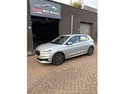 Grijs Gebruikt 2024 Skoda Fabia Ambition Hatchback | € 21.750 (Goede deal)