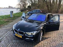 Zwart Gebruikt 2017 BMW 330 Sedan | € 14.950 (Goede deal)