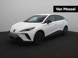 Wit Gebruikt 2023 MG MG4 EV Hatchback | € 18.995 (Eerlijke prijs)