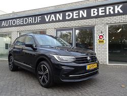 Zwart Gebruikt 2021 VW Tiguan Business SUV | € 25.900 (Super prijs)