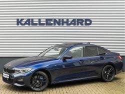 Blauw (metallic) Gebruikt 2019 BMW 330e M Sport Sedan | € 34.875 (Duur)