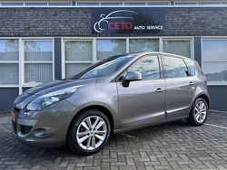 Grijs Gebruikt 2010 Renault Scénic III MPV | € 2.450 (Goede deal)