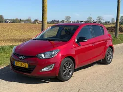 Rood Gebruikt 2014 Hyundai i20 Hatchback | € 2.450