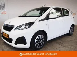 Wit Gebruikt 2017 Peugeot 108 Envy Hatchback | € 7.395 (Eerlijke prijs)