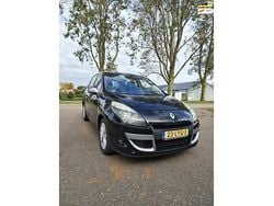 Zwart Gebruikt 2010 Renault Scénic III MPV | € 2.999 (Goede deal)