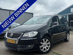 Zwart Gebruikt 2008 VW Touran Highline MPV | € 3.449 (Eerlijke prijs)