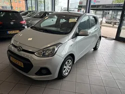 Grijs Gebruikt 2016 Hyundai i10 Hatchback | € 8.450 (Eerlijke prijs)