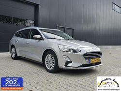 Grijs Gebruikt 2019 Ford Focus Business Edition Stationwagen | € 11.950 (Goede deal)