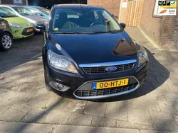Zwart Gebruikt 2009 Ford Focus Titanium Sedan | € 2.499 (Goede deal)