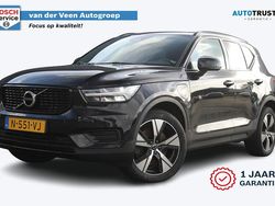 Zwart Gebruikt 2022 Volvo XC40 R-Design SUV | € 29.495 (Eerlijke prijs)