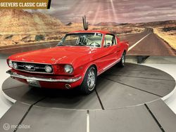 Roodcandy apple red Gebruikt 1966 Ford Mustang Coupé | € 51.500