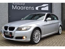 Grijs (metallic) Gebruikt 2010 BMW 318 Comfort Edition Sedan | € 6.999 (Eerlijke prijs)