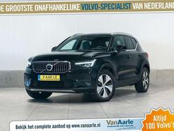 Zwart, metallic lak Gebruikt 2023 Volvo XC40 Core SUV | € 33.850 (Super prijs)